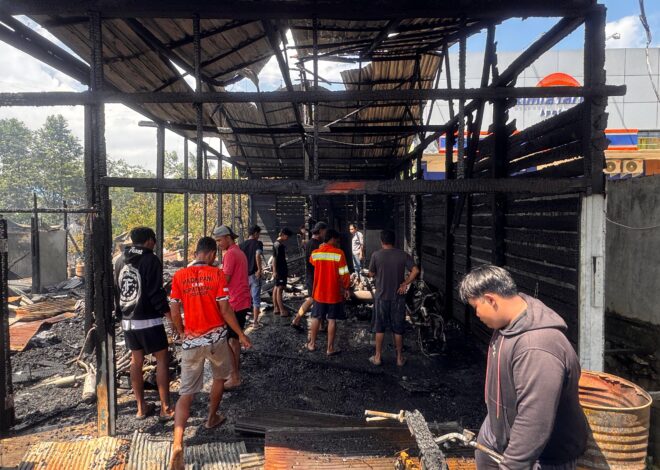 Diduga Korseling Listrik, 6 Bangunan Ludes Terbakar