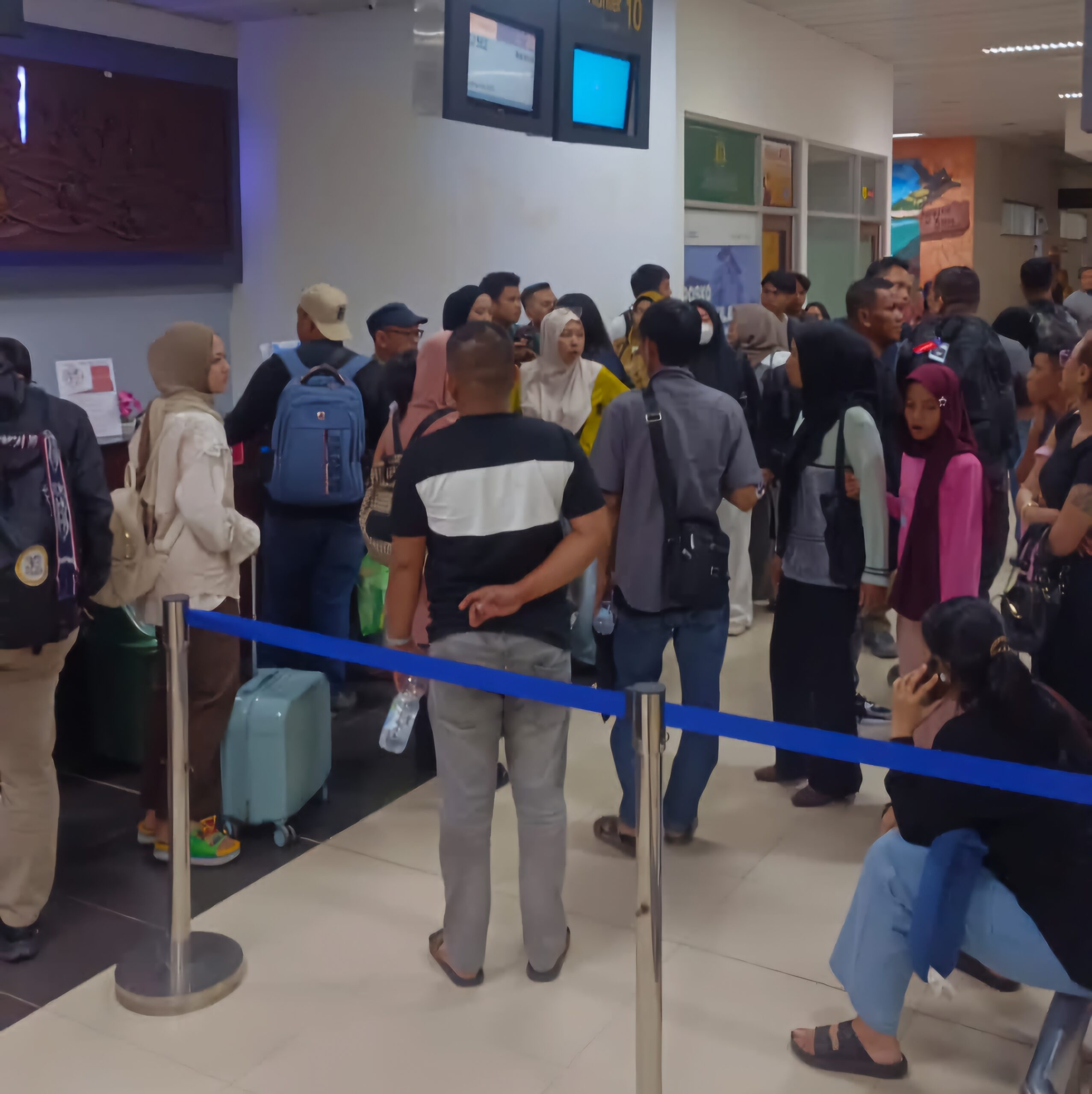 Delay 12 Jam Penumpang Mengamuk, Penerbangan ke Balikpapan Dibatalkan