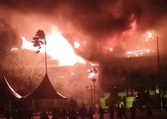 Kantor Bupati Bulungan Terbakar, Api Membumbung Tinggi di Tanjung Selor