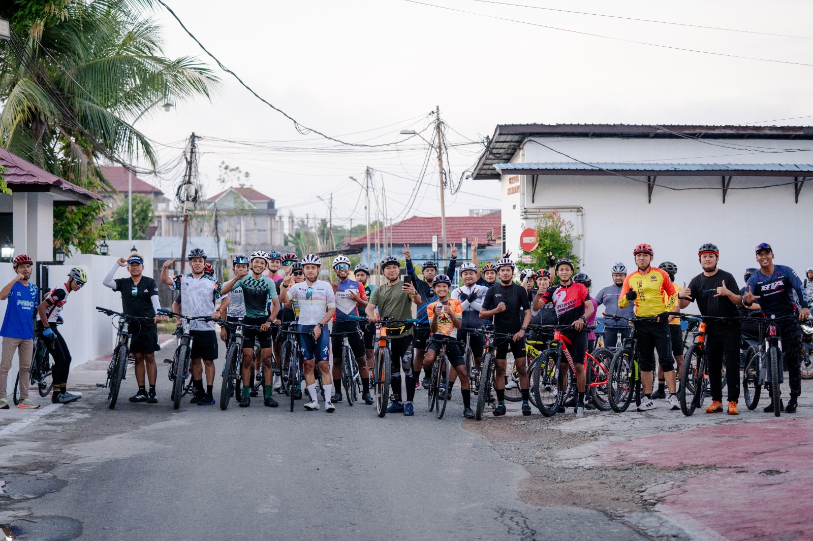 Sambut Hari Bhayangkara ke-80, Polres Berau Gelar Gowes Ceria Bersama Komunitas Sepeda