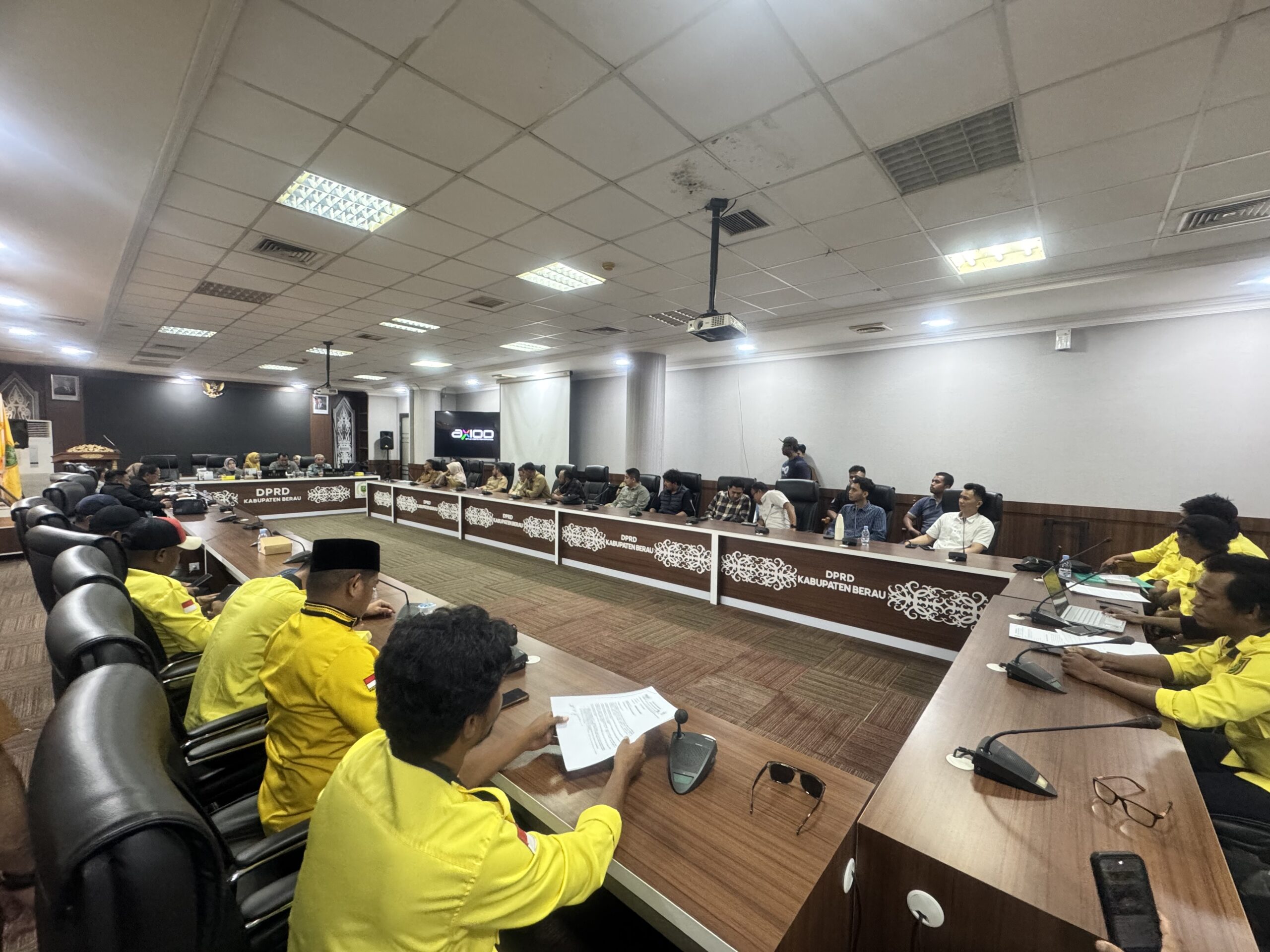 RDP Memanas, Banuanta Bersatu Desak PAMA Prioritaskan Tenaga Kerja Lokal