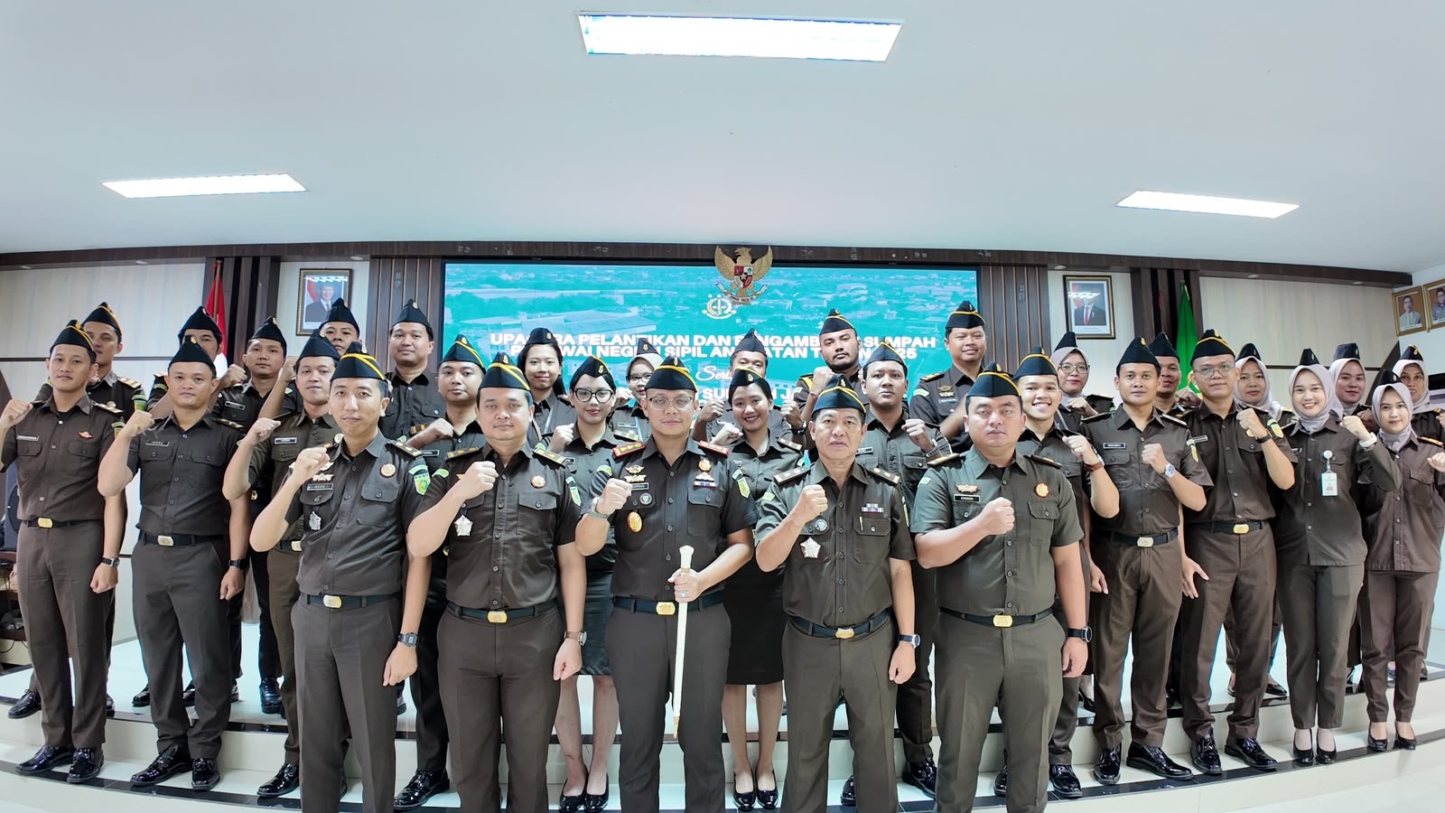 Cetak IKM 98, Masyarakat Beri Kejari Berau Predikat Pelayanan Sangat Baik