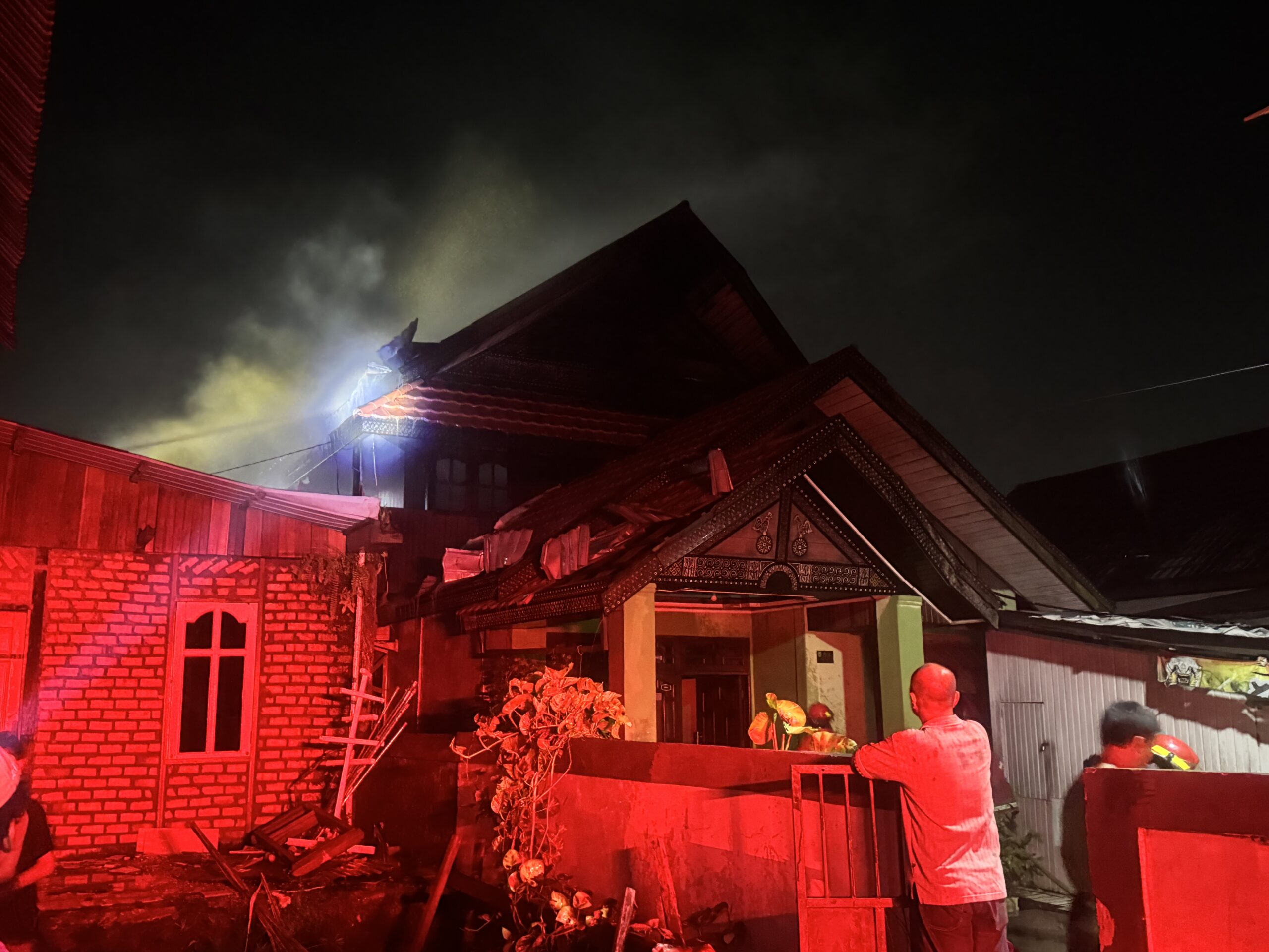 Satu Rumah di Jalan Sawi Nyaris Ludes Terbakar