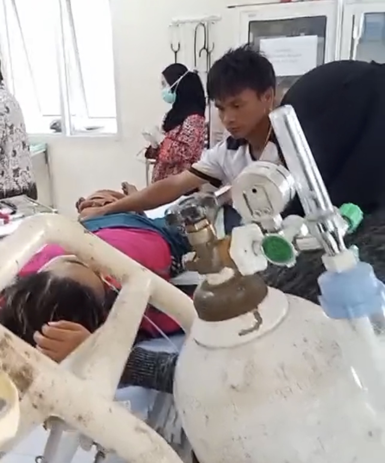 Asyik Memancing, Musakkar Nyaris Kehilangan Nyawa Akibat Disambar Buaya