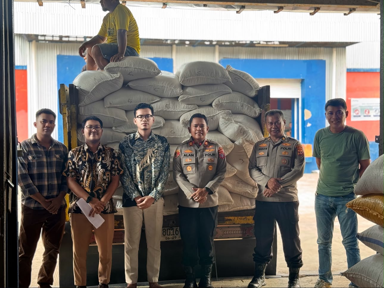 Dukung Ketahanan Pangan, Polsek Gunung Tabur Turun Tangan mendorong produktivitas petani di Berau